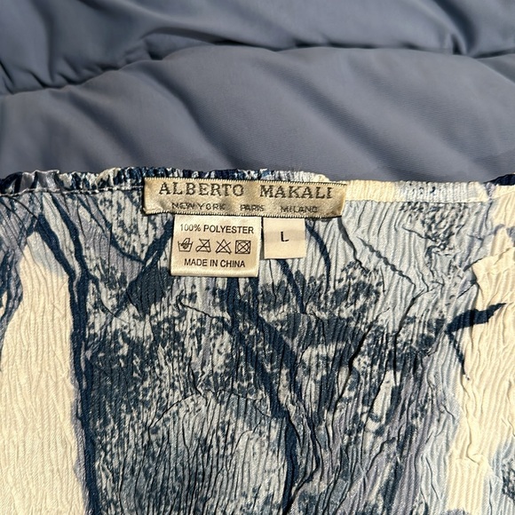 GUC Alberto Makali size large safari print 2 piece crinkle top - Picture 7 of 13